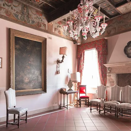 Duchessa Isabella Collection By Gsa Szálloda Ferrara