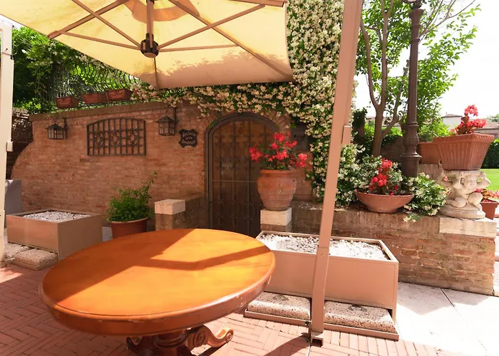 酒店 & Duchessa Isabella Collection By Gsa